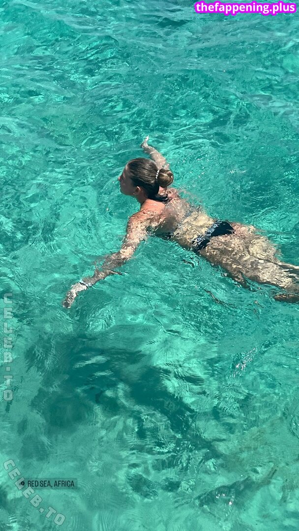 02.queenice / 18queenjce Fotografie OnlyFans Dezbrăcată #14