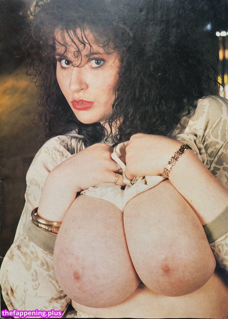 1980'S & Early 90'S Page 3 Girls / GlamourTeaJames / https: / mariawhittaker Фото оголеного OnlyFans #123