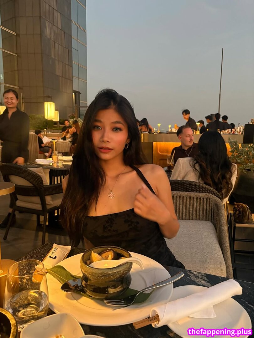 Saipetch B. / aaomhelloo Naken OnlyFans Foto #174