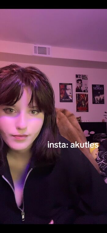 Akutles