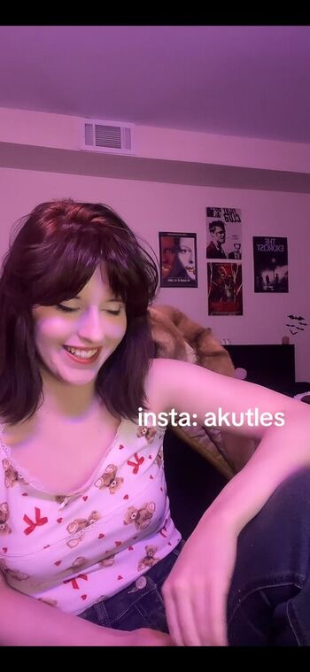 Akutles