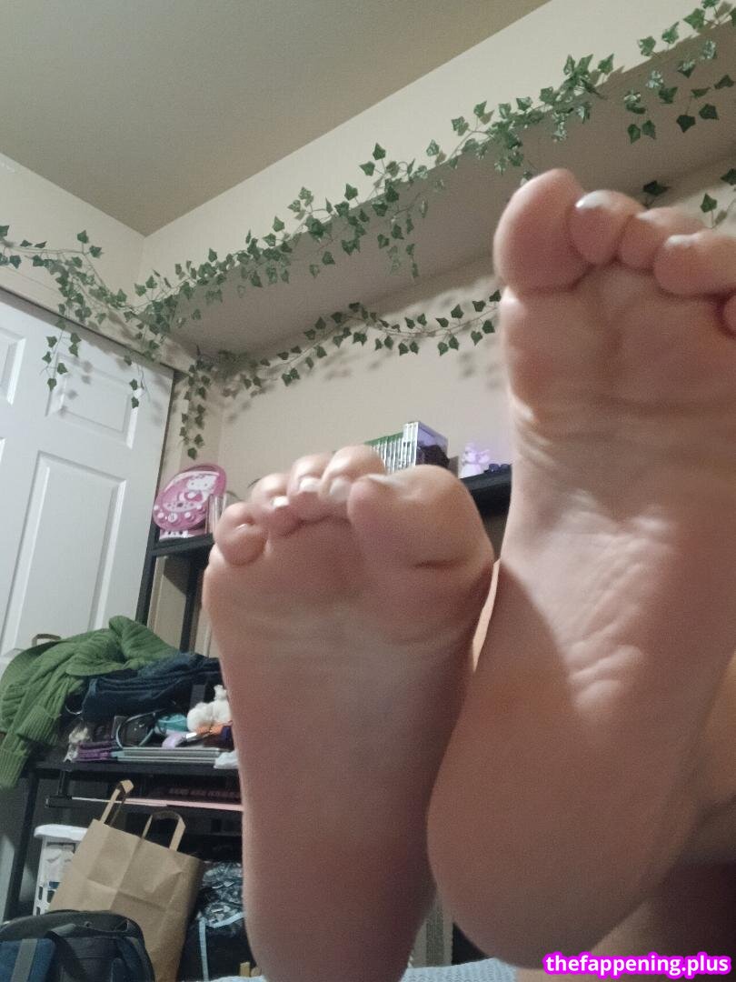 Amateur Foot Fetish Content