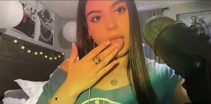 Anaa Asmr