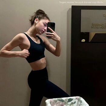 Anna Deniz
