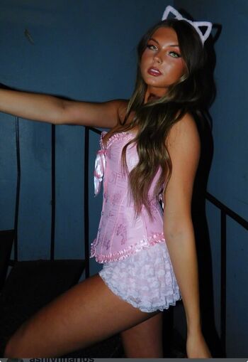 Ashlyn Harlos