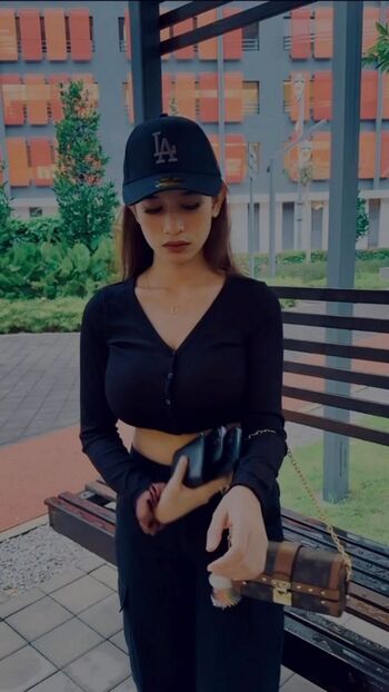 Ayu Ulatbulu