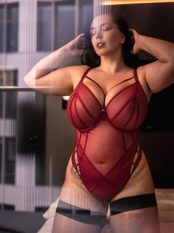 _bella_mona_