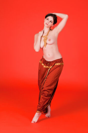 Carlotta Champagne
