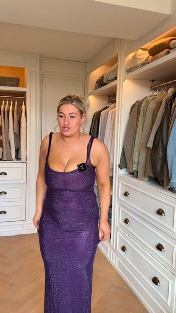 Carys whittaker / busybeecarys