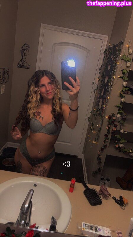 Courtneyj_77