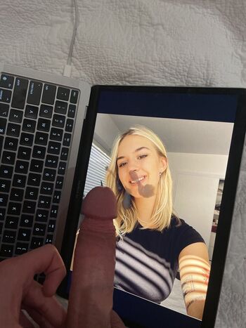 Cum Tribute