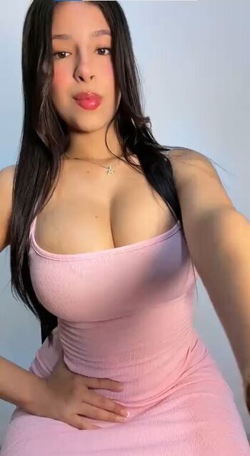 Curvy Goddesses