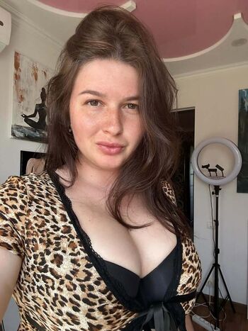 Daria Khudozhnitsa
