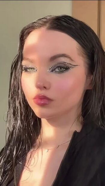 Dove Cameron