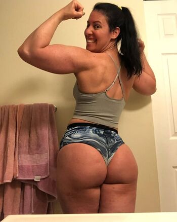 Forever_fit_self_made_sara