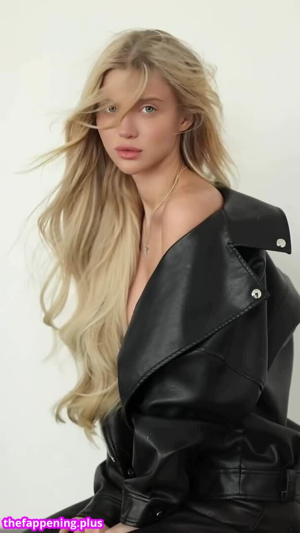 Elizaveta Stefanovna / Genlistef / jenandfreddie Foto OnlyFans Nua #94