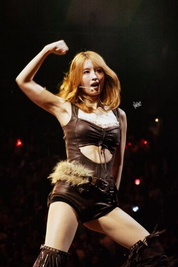 Hirai Momo