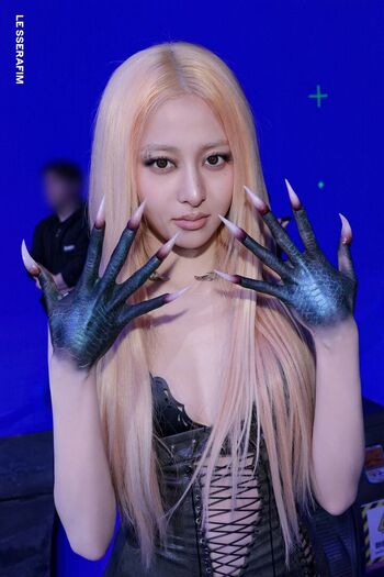 Huh Yunjin 허윤진