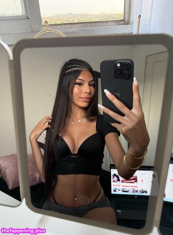 iisabella.ann / iisexylatina Naken OnlyFans Foto #26