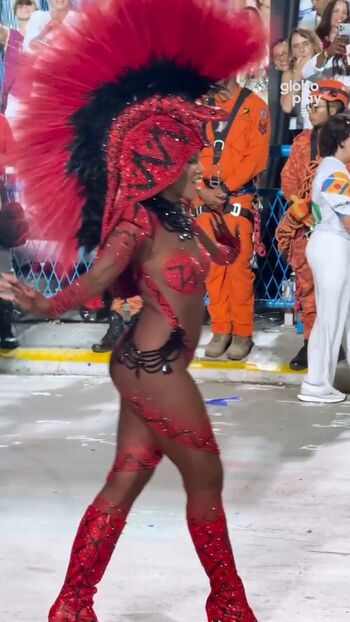 Iza Cantora