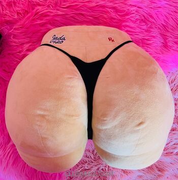 Jada Stevens