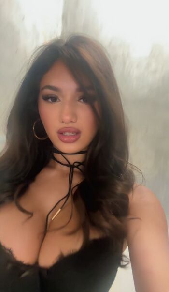 jasmine_lillyyyy
