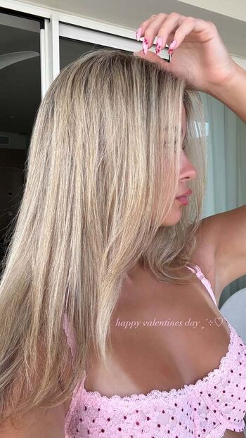 Katalina Cartmel / Katalinacarttmel / Katcartmel