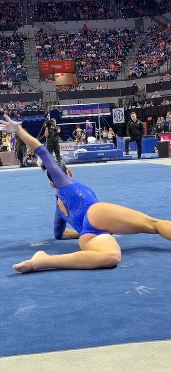 Kayla DiCello