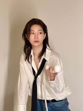 Kazuha Nakamura 中村 一葉