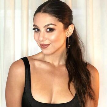 Kira Kosarin