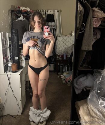 kyliecherryxo