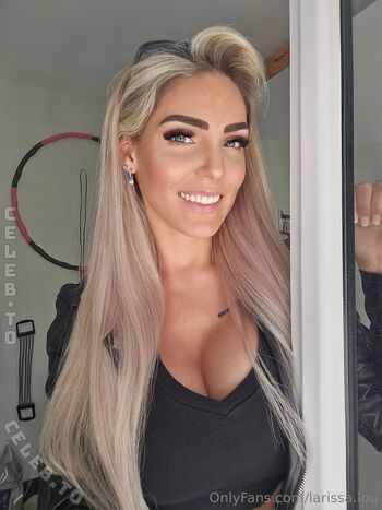 Larissa Lou