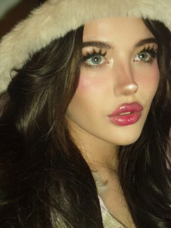Lily Ella