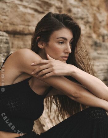 Lorena Rae