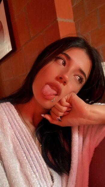 Luisa Valencia