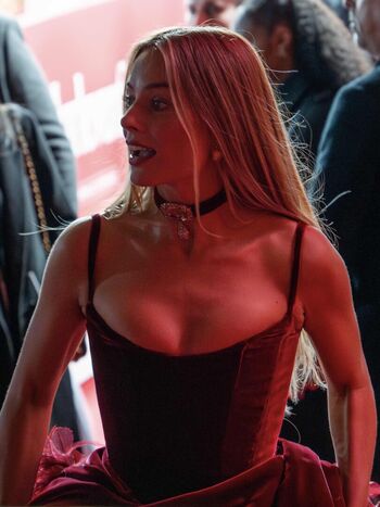 Margot Robbie