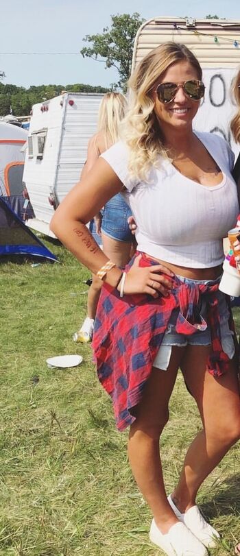 McKenna DeMoe