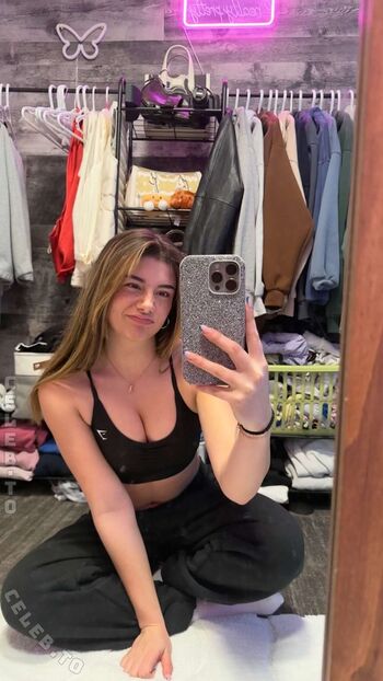 Mikayla Campinos