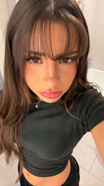 Mikayla Campinos
