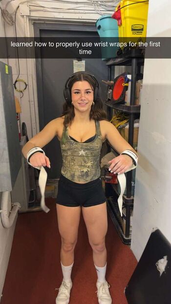 Mikayla Campinos