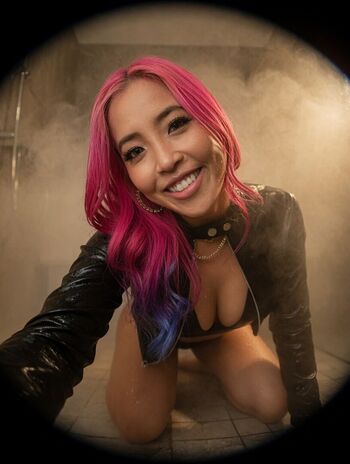 Mina Shirakawa