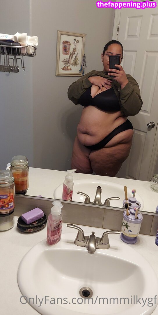 mmmilf / mmmilkygf Meztelen OnlyFans Fotó #9