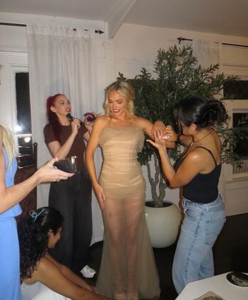 Natalie Alyn Lind
