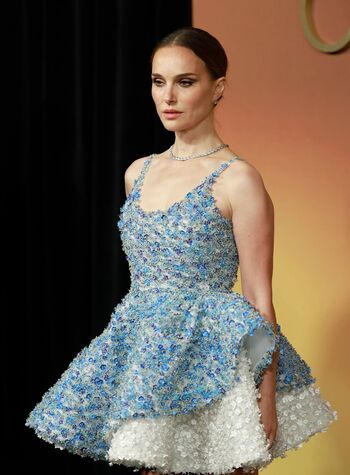 Natalie Portman - Simp Chat