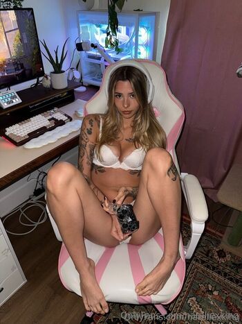 NatalieXKing