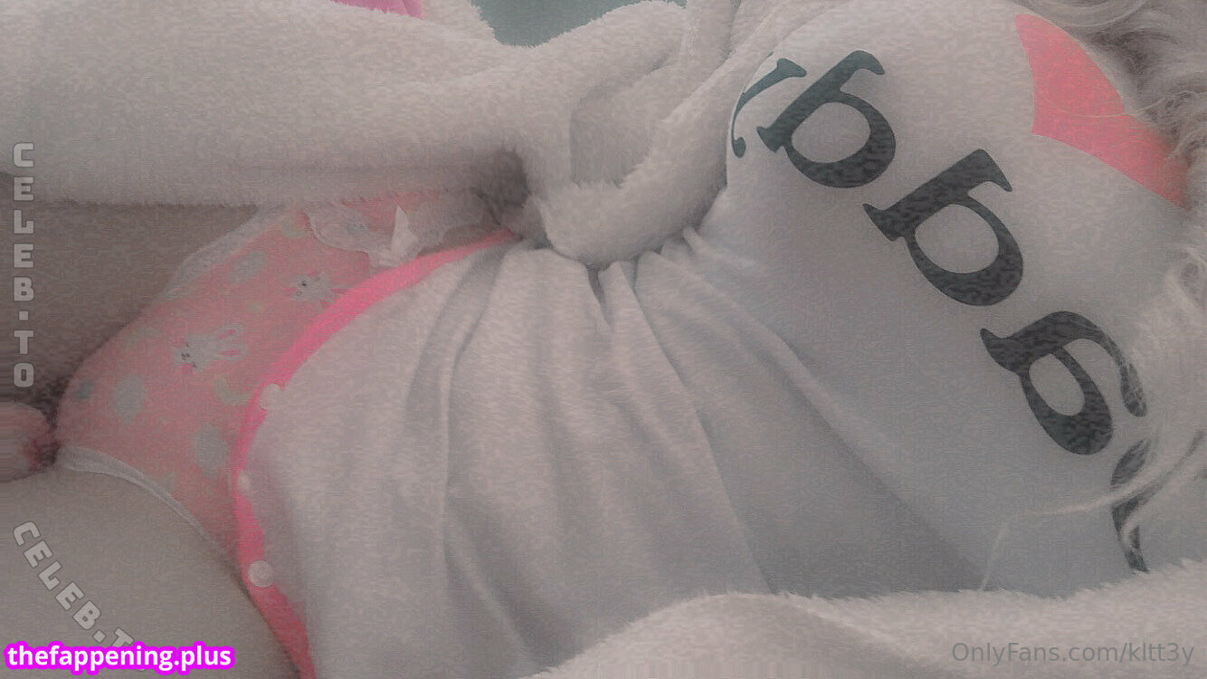 https: / kltt3y / nnyxie Nude OnlyFans Photo #32