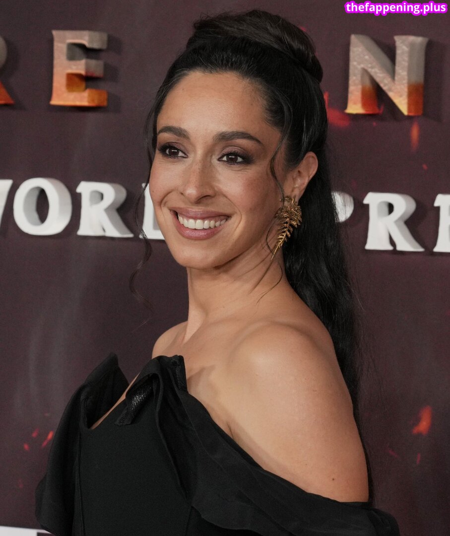 Oona Chaplin / OonaCC / https: / oona.chaplin Naken OnlyFans Foto #65
