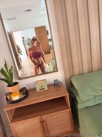 Paige Vanzant
