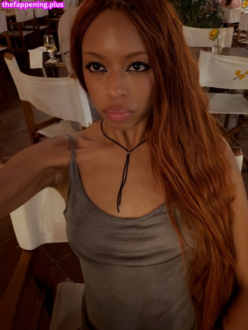 Ravyn Lenae
