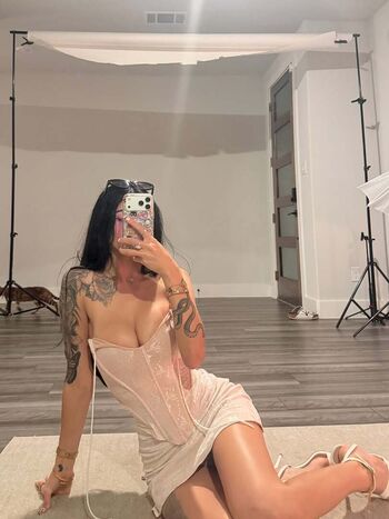 Rose Zara
